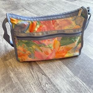 Le Sportsac Crossbody Bag Hawaii Floral Blue